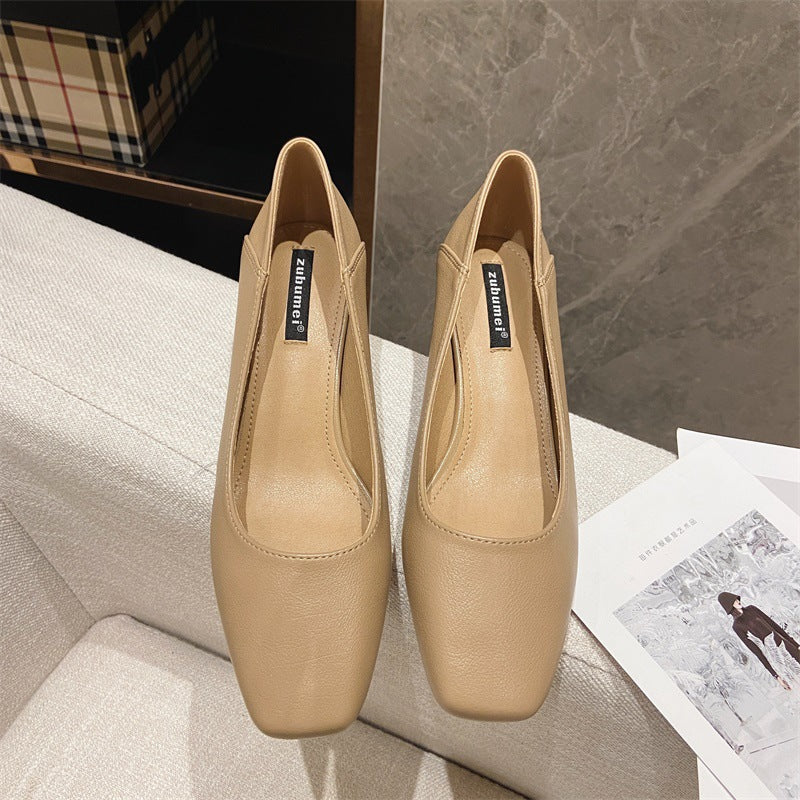 Chunky Heel Shallow Mouth Commuter Pumps