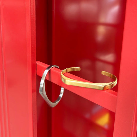 Trendy Men's Silver Brushed Titanium Steel Bracelet