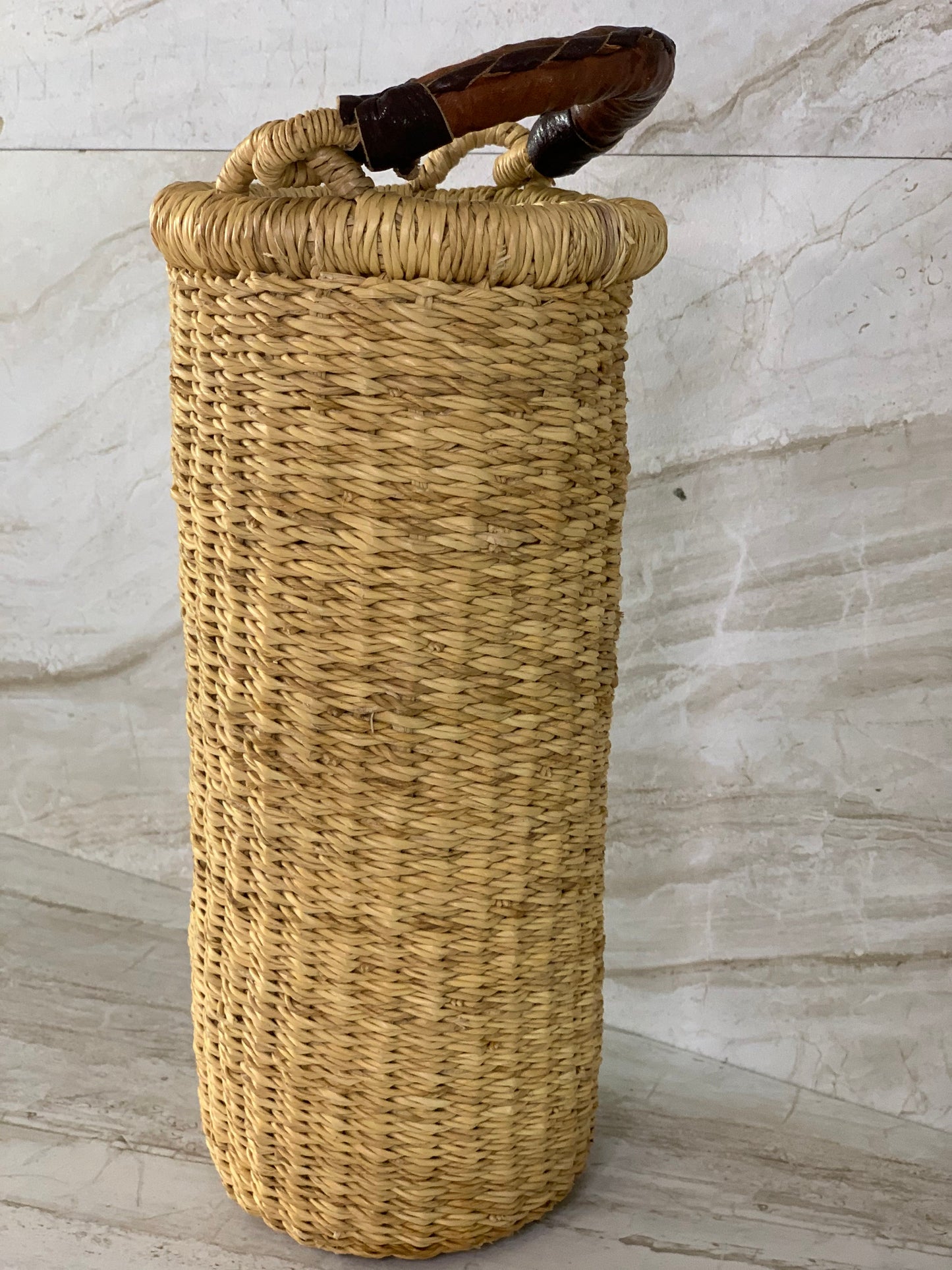 Sonder & Holliday The Astoria Vase / Wineholder