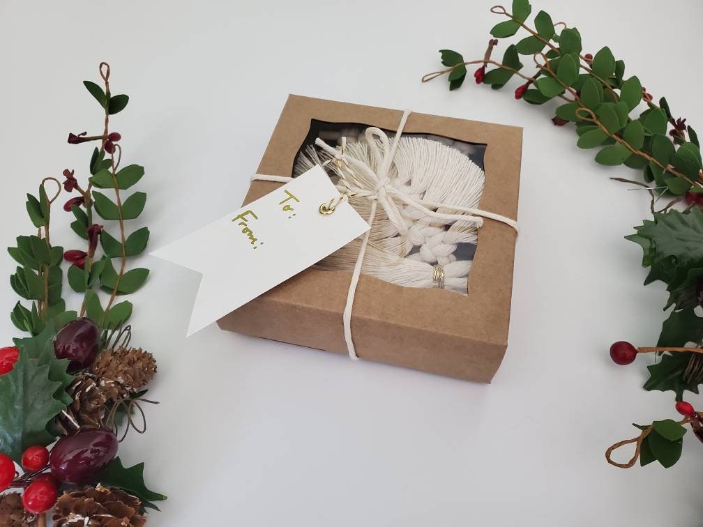 Macrame christmas ornaments, personalized holiday decor, rustic ornaments, boho Christmas, white ornaments, Christmas gifts for mom
