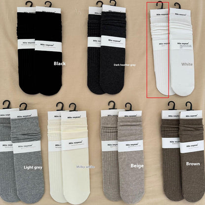 Gentle Vertical Stripe Cream Gray Socks