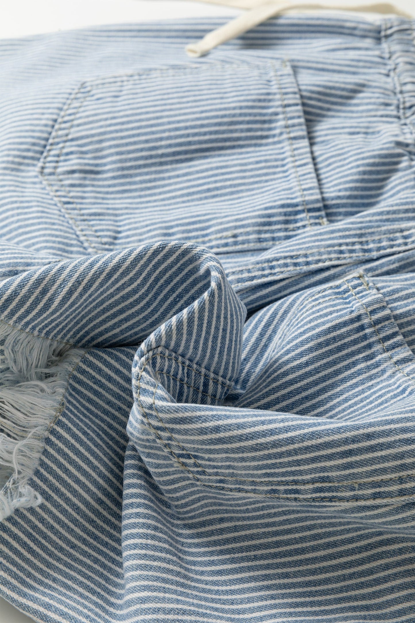 Stripe Raw Edge Drawstring Waist Denim Shorts