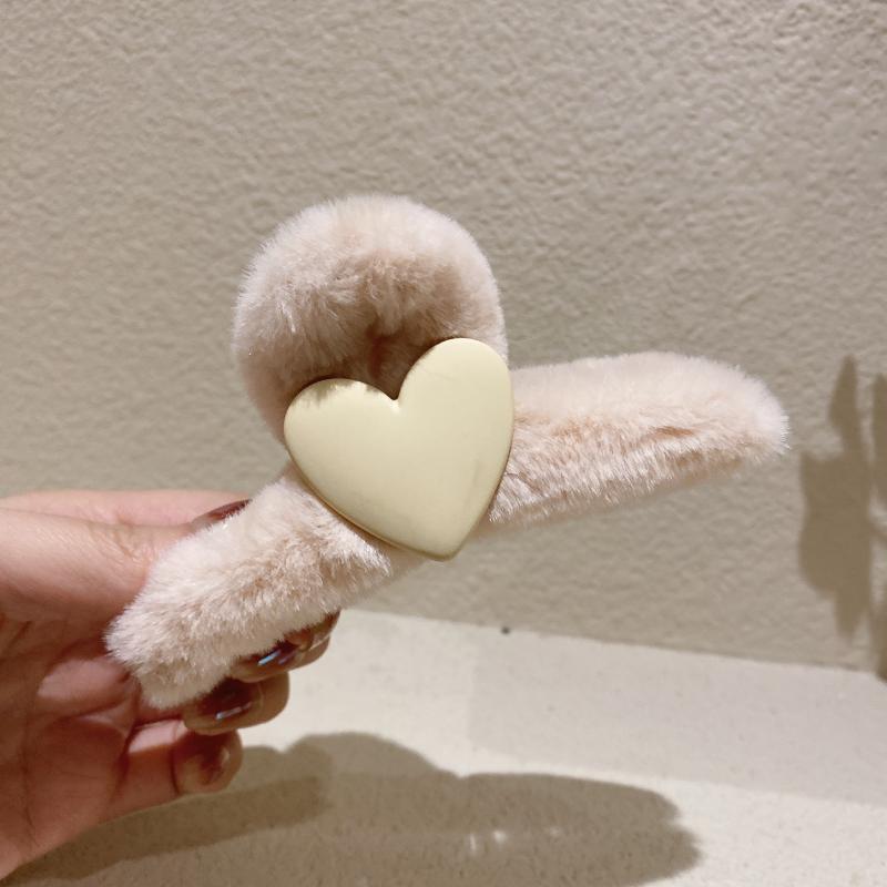 Korea Dongdaemun Love Plush Grab Clip