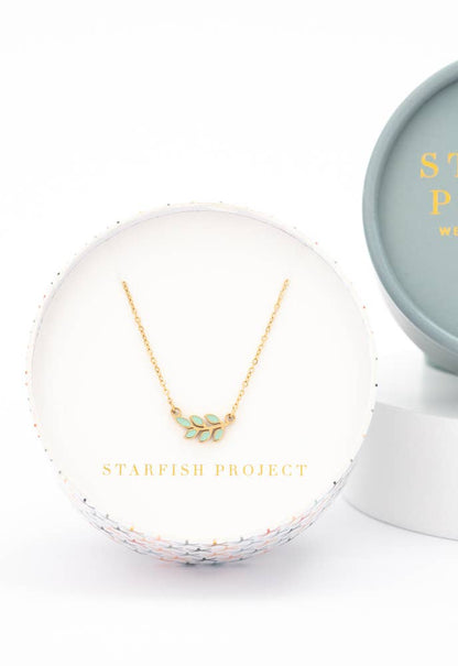 Rowen Leaf Necklace in Mint