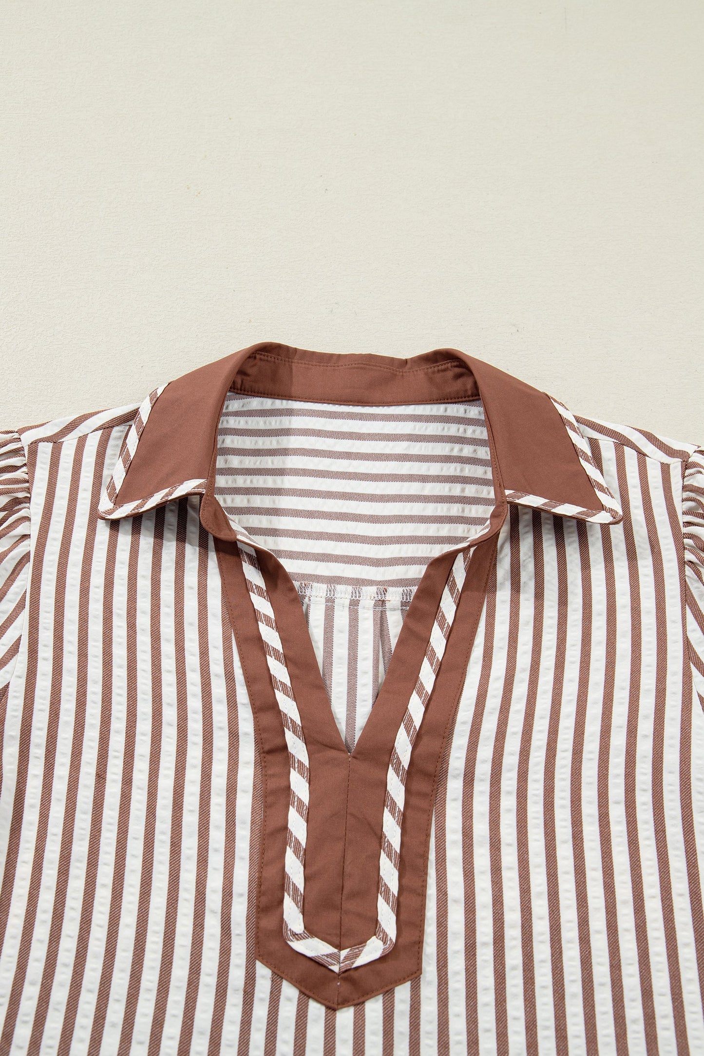 Stripe Collar Split Neck Bubble Sleeve Blouse
