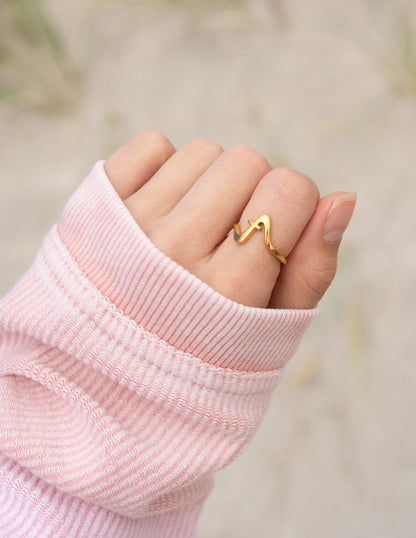 Wavy Cross Ring