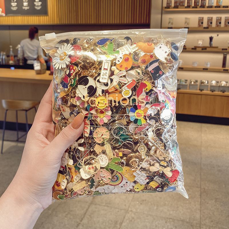 Brooch Women's Cute Small Badge Cartoon Pin