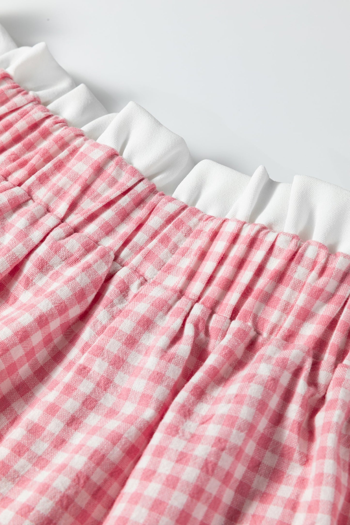 Plus Size Contrast Trim Plaid Shorts