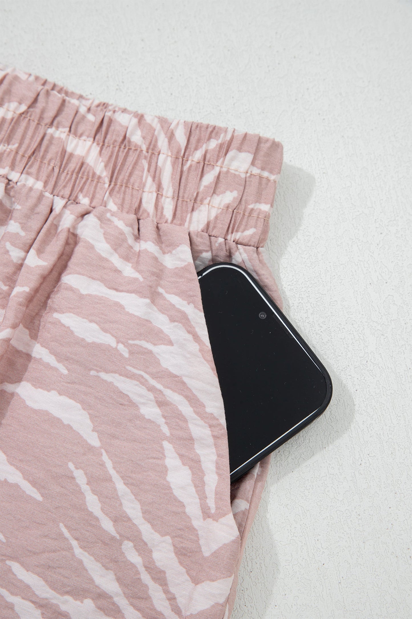 Abstract Cuff Top & Shorts Loose Set