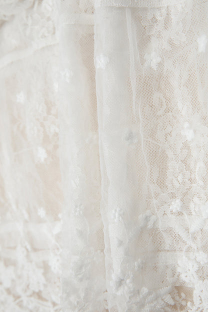 2pcs Sheer Floral Lace Ruffle Tiered Blouse