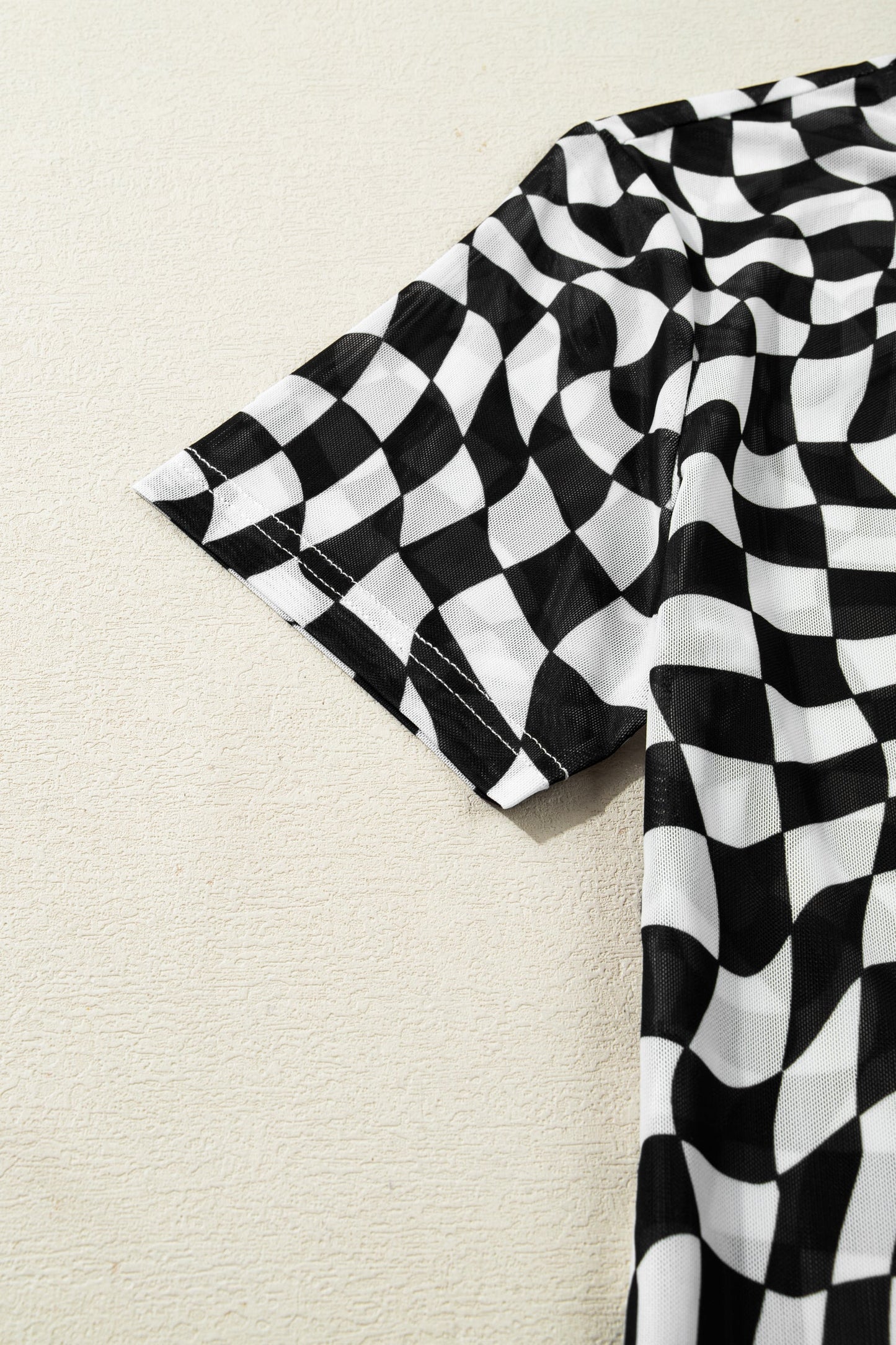 Checker Mock Neck Mesh T-Shirt