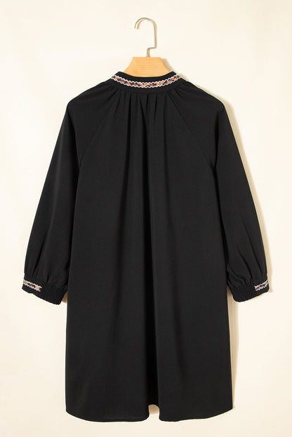 Contrast Trim V-Neck 3/4 Sleeve Mini Dress