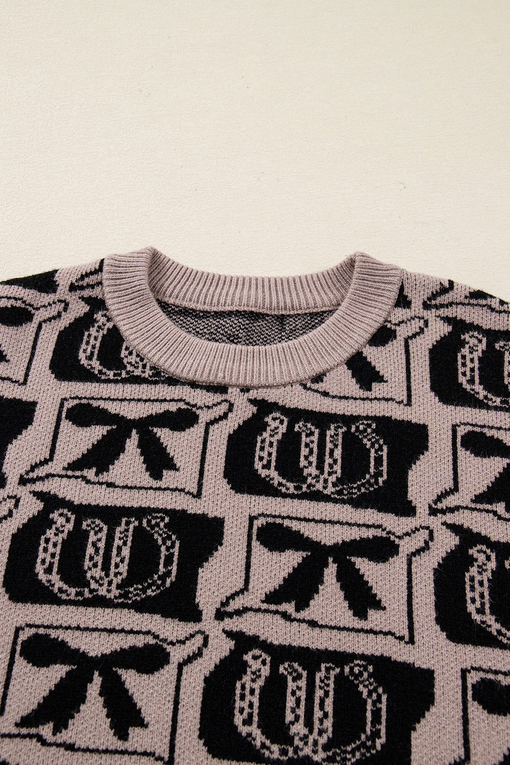 Western Bows & Horseshoes Long Sleeve Sweater
