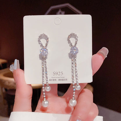 Light Luxury Pearl Earrings