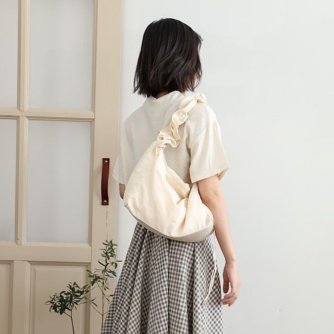 Pleated Nylon Dumpling Bag Leisure Artistic