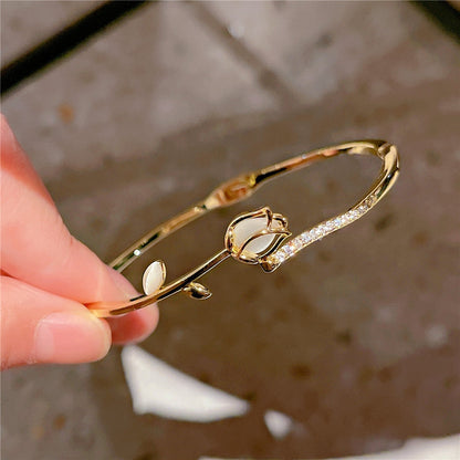 Glossy Rose Small Rose Bracelet