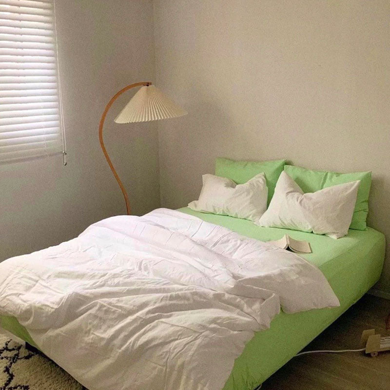 Fashionable Simple Hit Pigment Color Bed Sheet