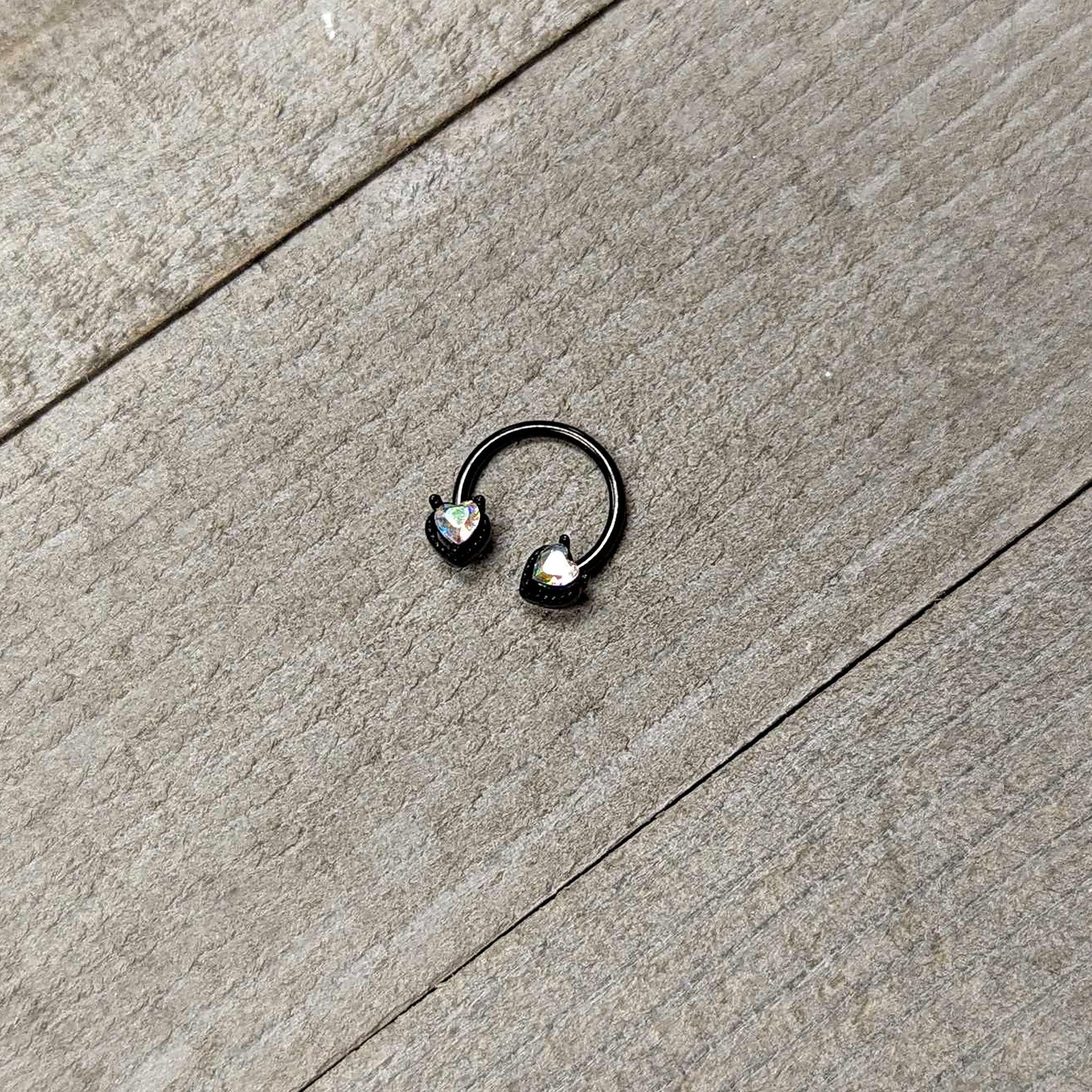 16G 3/8 Aurora Gem Black Heart Ends Horseshoe Circular Barbell