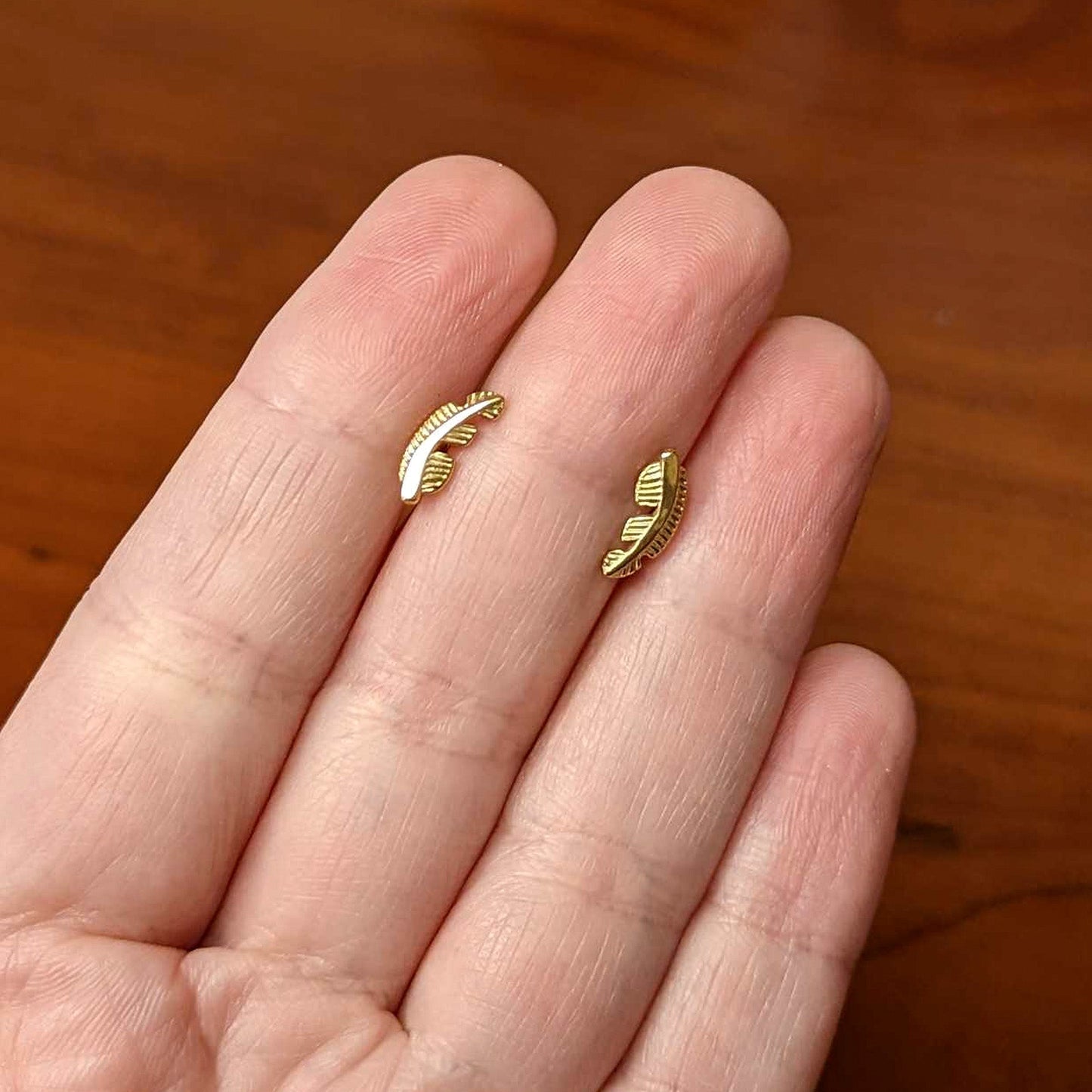 20G Gold Tone ASTM F-136 Implant Grade Titanium Fashion Feather Stud Earrings