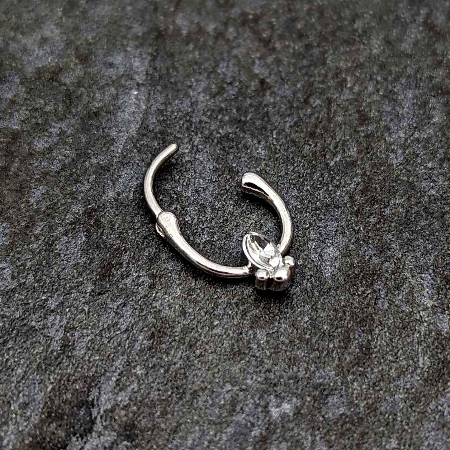 16G 5/16 Clear Gem Deco Oval Cartilage Clicker