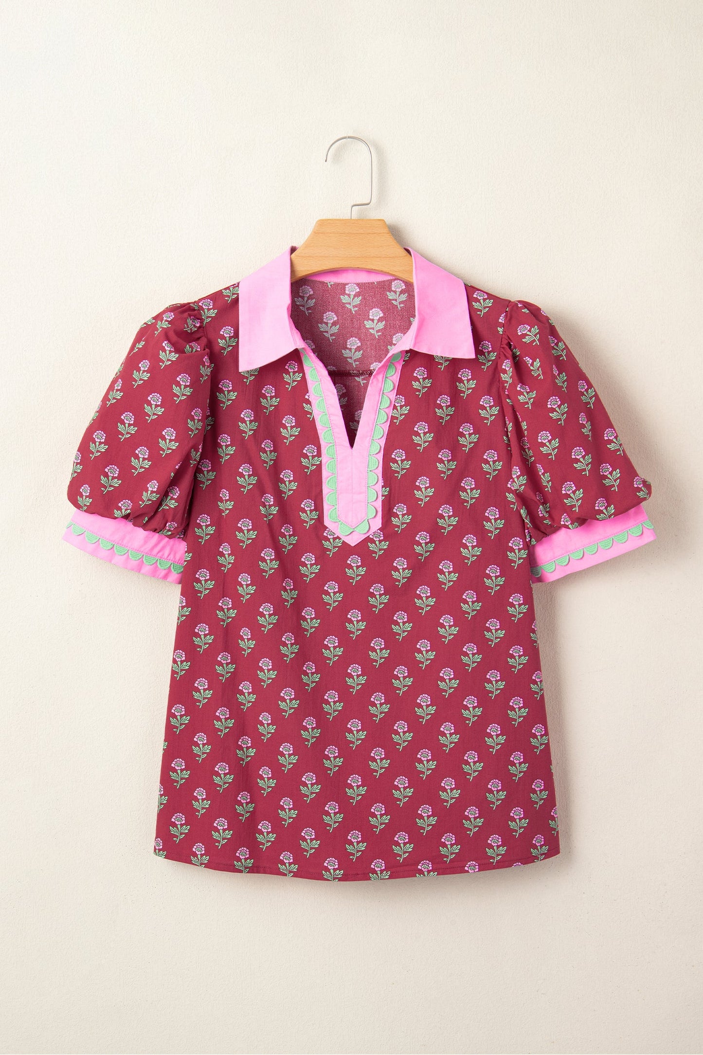 Floral Contrast Collar V-Neck Ricrac-Trim Blouse