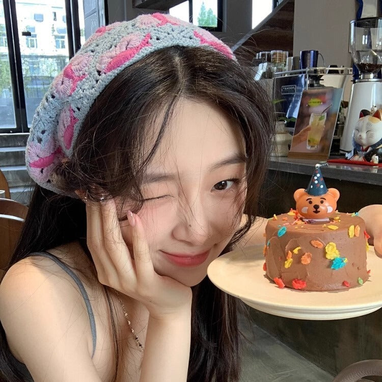 Hand-Knitted Triangular Headcloth Sweet Style