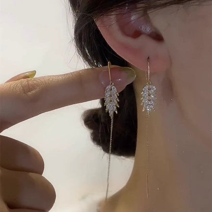 Rich Descendants Tassel Ear String Earrings
