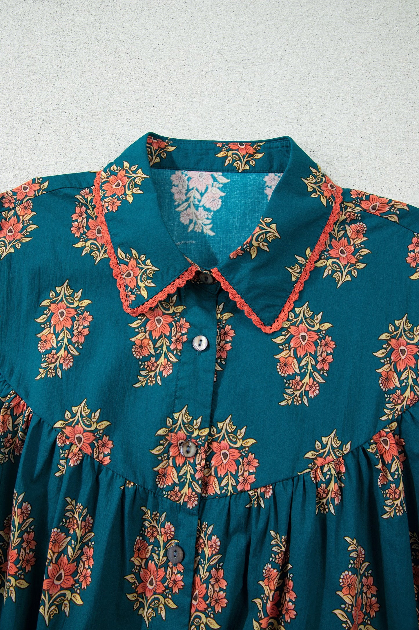 Plus Size Floral Lacy Trim Pleated Shirt