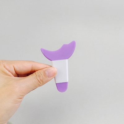 Eyelash and Eyeliner Stencil Tool