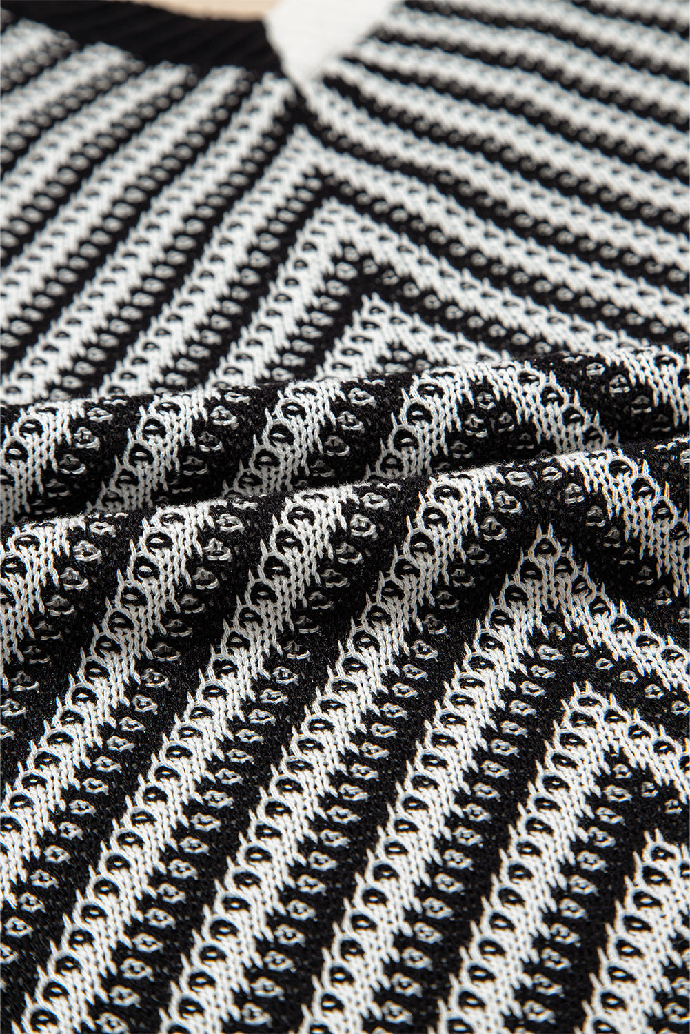 Contrast Chevron Knit V-Neck Sweater Vest