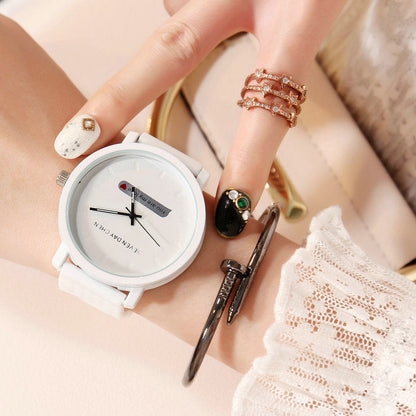 Creative Men's And Women's Retro Casual Black And White