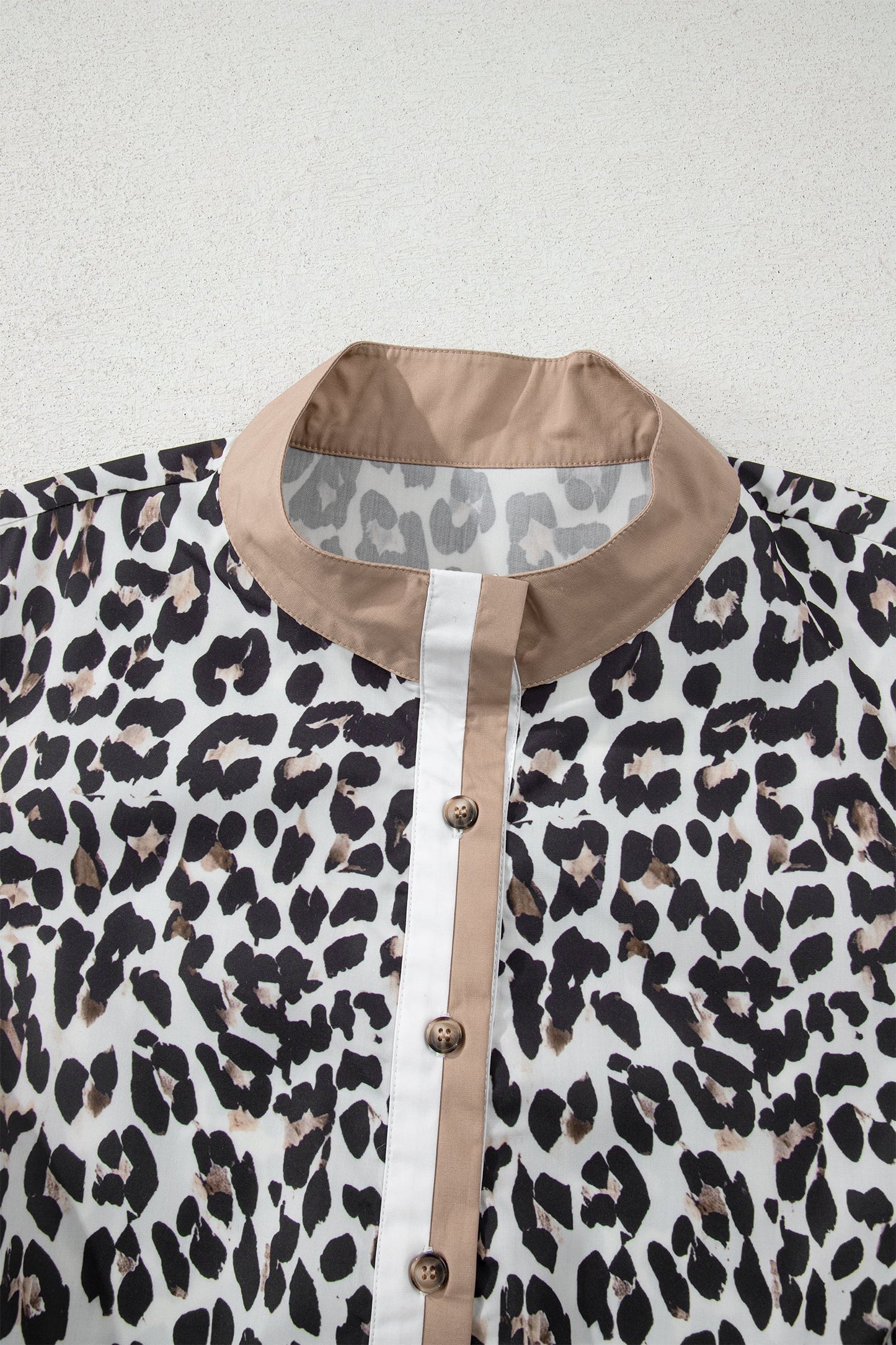 Plus Size Leopard Contrast Trim Button Top