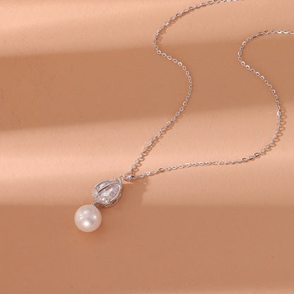 Non-fading Zircon Pearl Drop Necklace