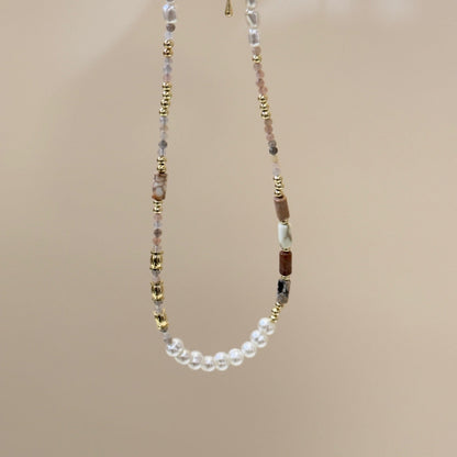 Elegant Natural Pearl Necklace - Light Luxury