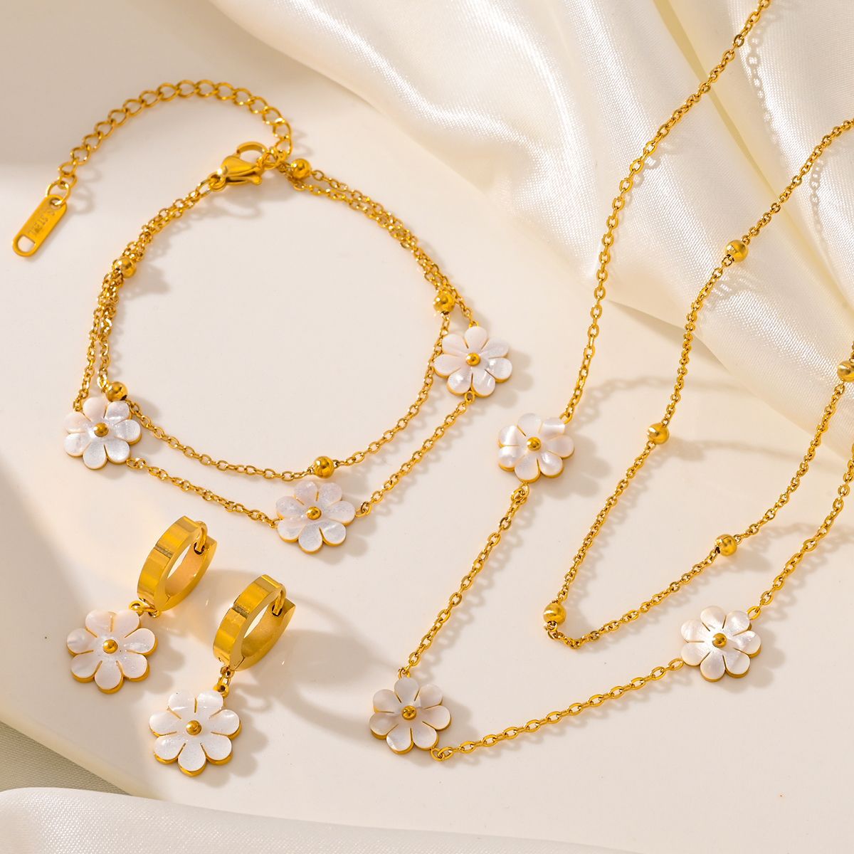 Stainless Steel Daisy Jewelry Set