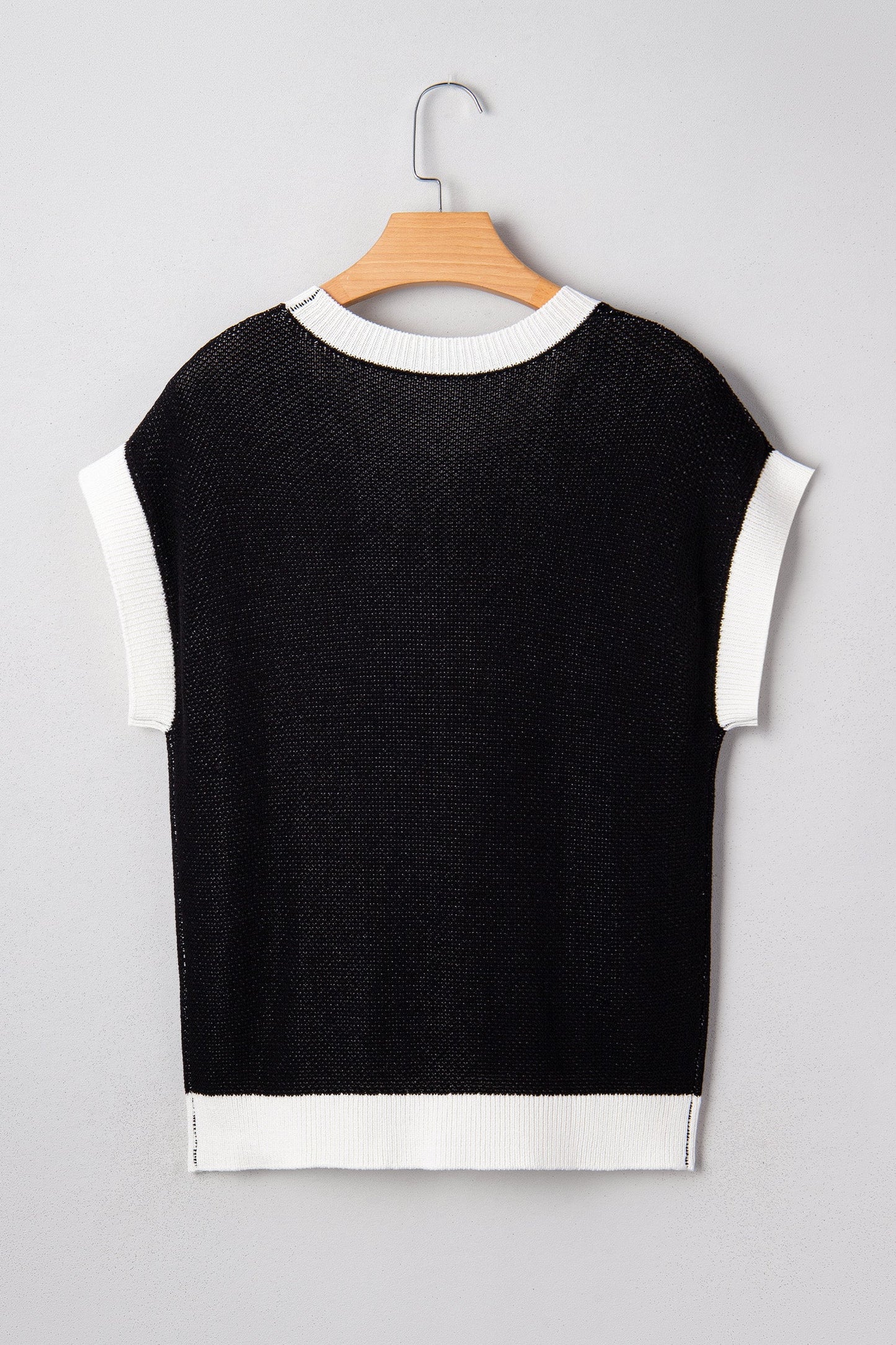 Western Horseshoe Contrast Trim Short Sleeve Sweater