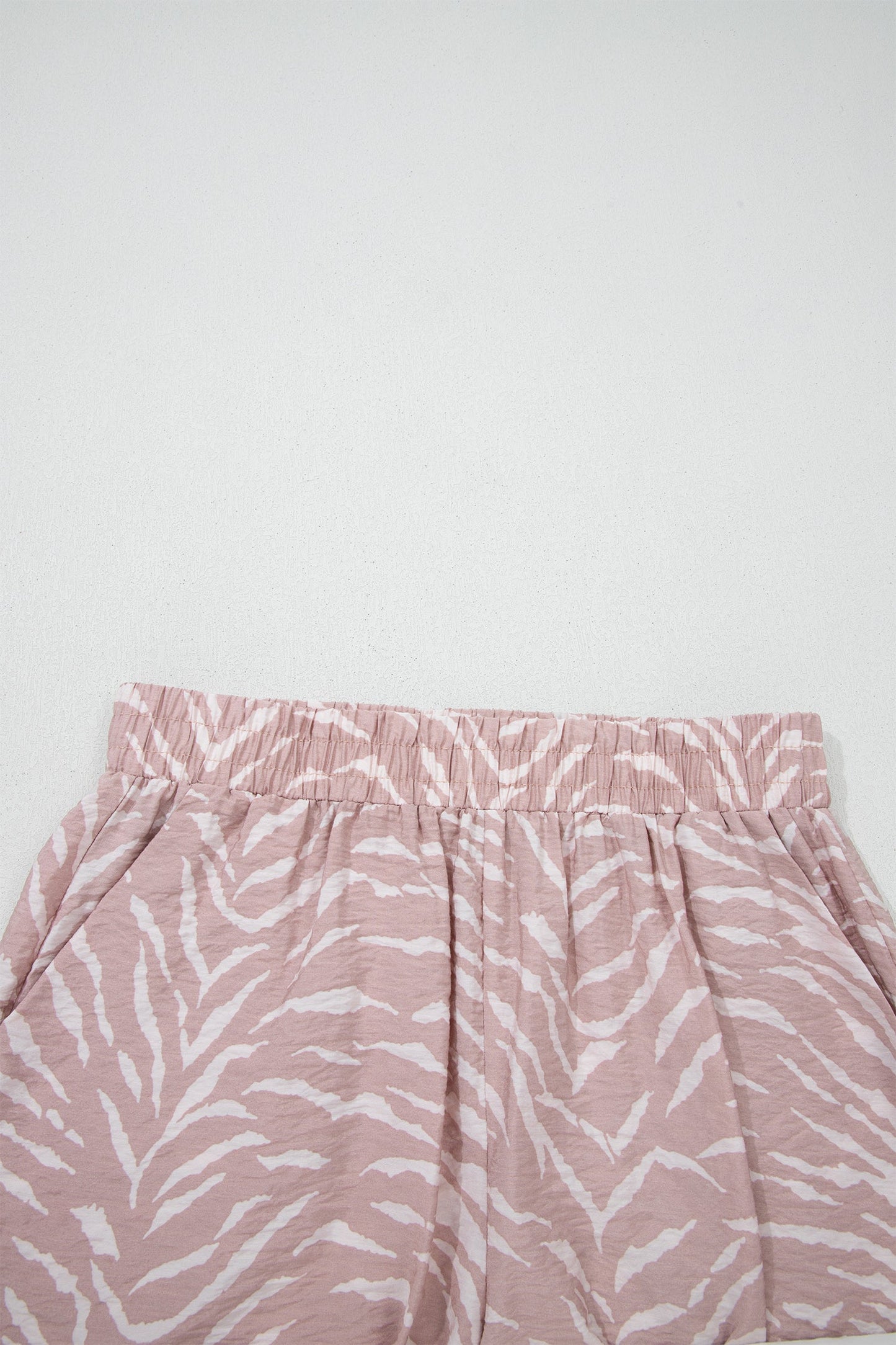 Abstract Cuff Top & Shorts Loose Set