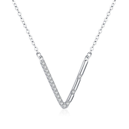 S925 Sterling Silver Temperamental Girl's V-shaped Pendant Necklace