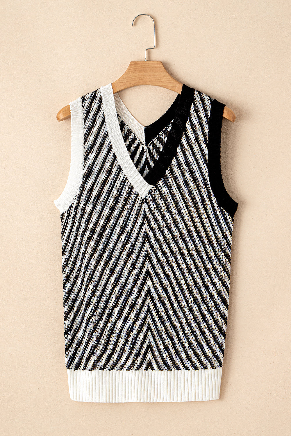 Contrast Chevron Knit V-Neck Sweater Vest