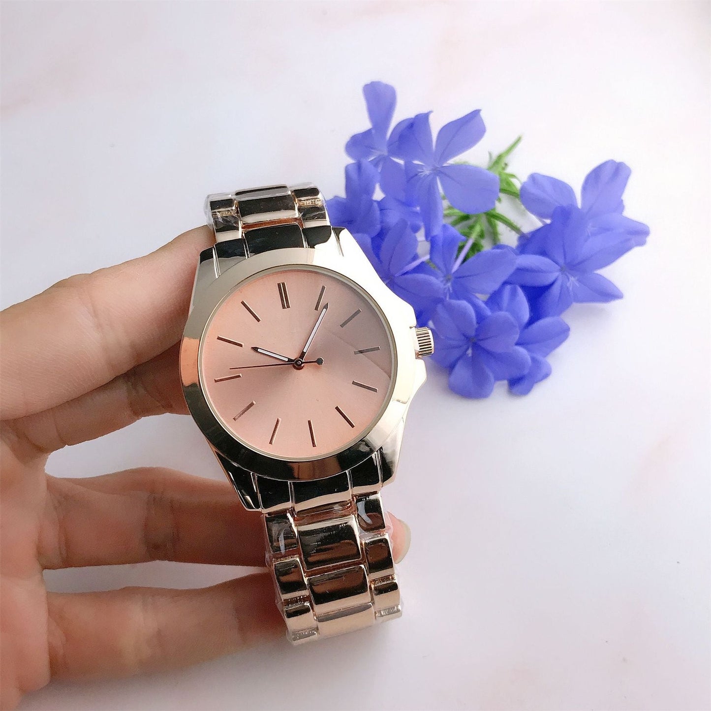 Casual Elegance Quartz Watch