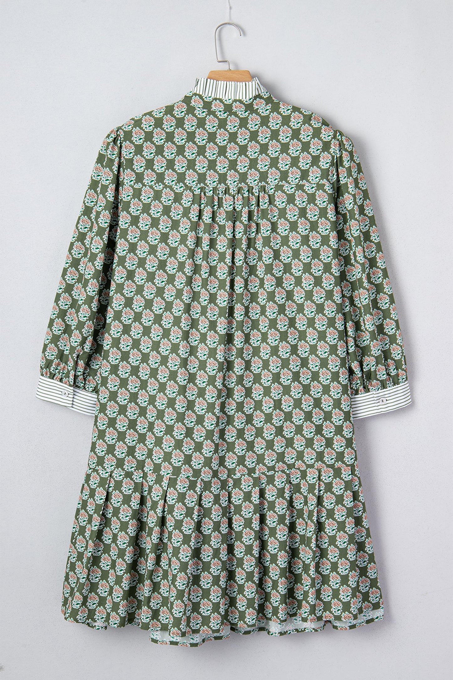 Plus Size 3/4 Sleeve Contrast Striped Floral Dress