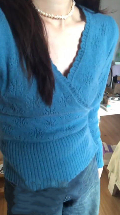 Pure Desire Style Blue Lace V-neck Sweater
