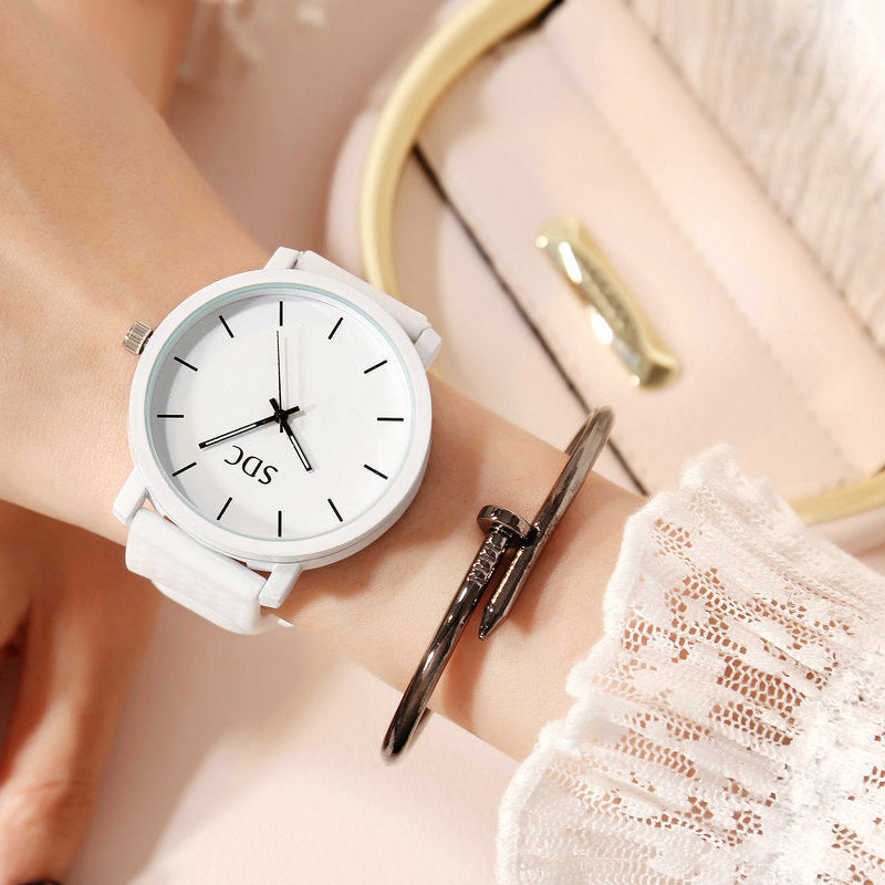 Creative Men's And Women's Retro Casual Black And White