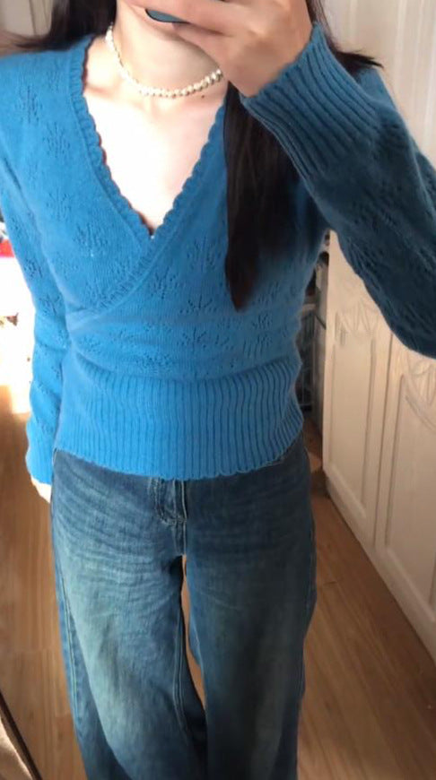 Pure Desire Style Blue Lace V-neck Sweater