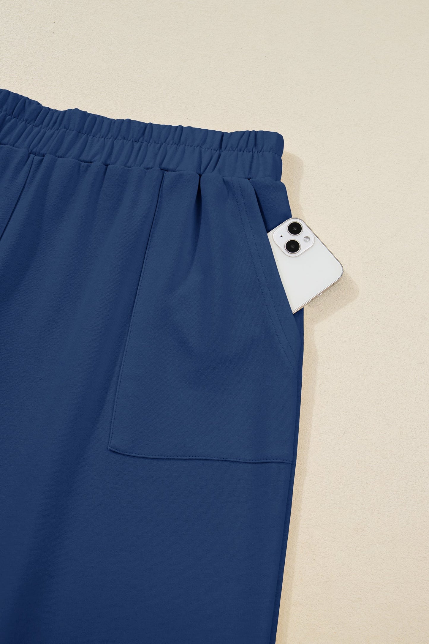 Plus Size Elastic Waist Asymmetrical Hem Capris
