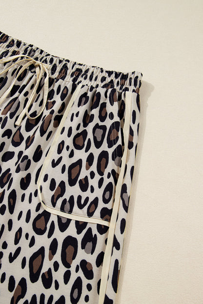 Plus Size Leopard Reverse Seam Patch Pocket Pants