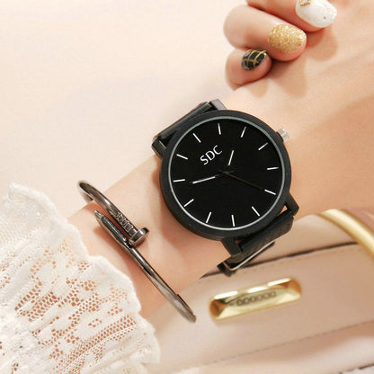 Creative Men's And Women's Retro Casual Black And White