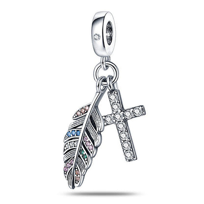 Lucky U-shaped Horseshoe Clover Pendant