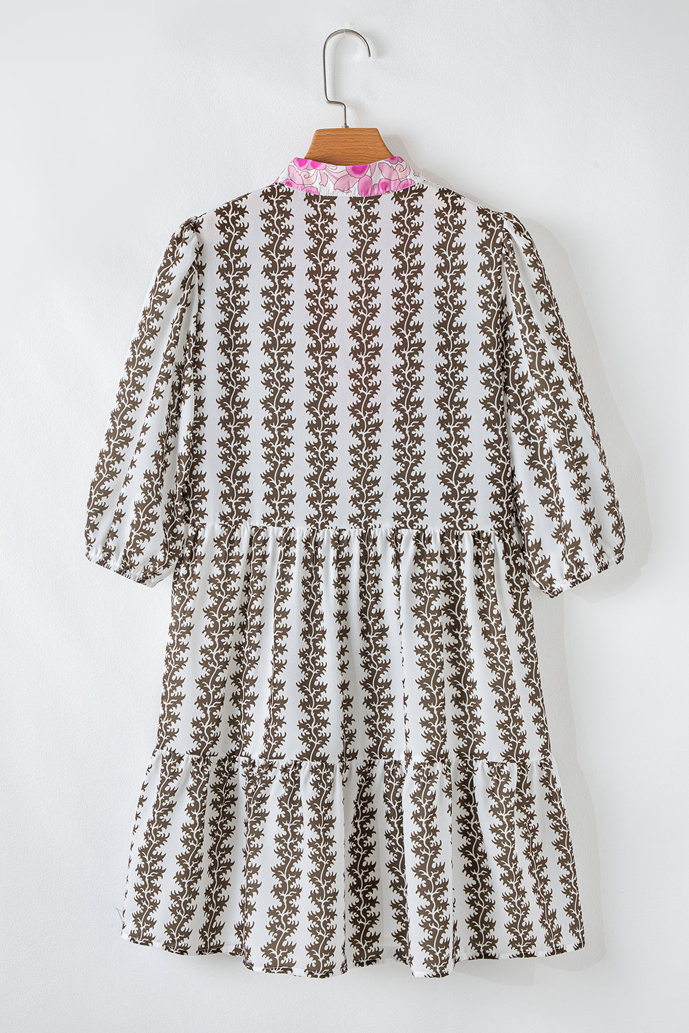 Floral Contrast V-Neck Bracelet Sleeve Dress