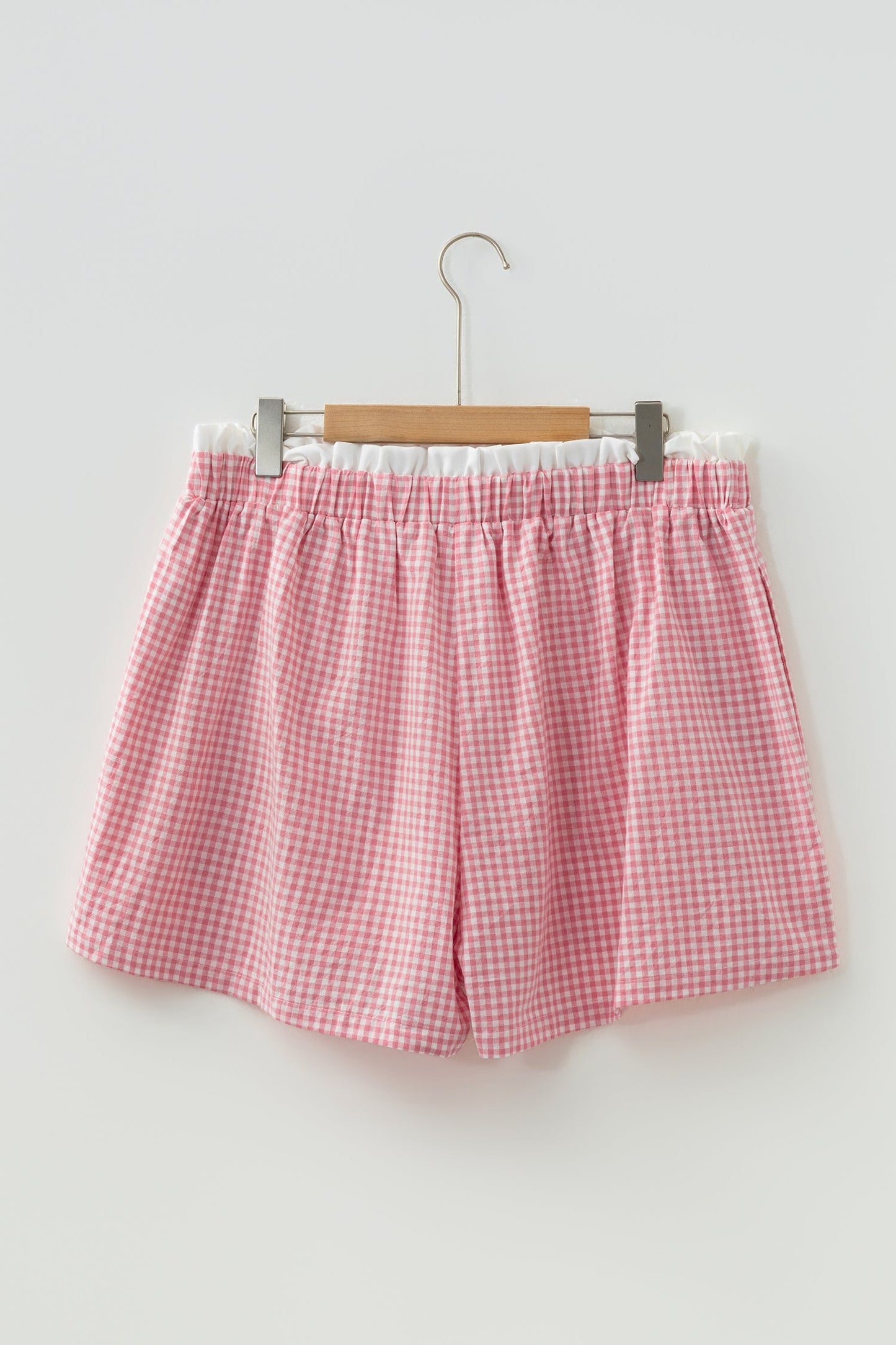 Plus Size Contrast Trim Plaid Shorts